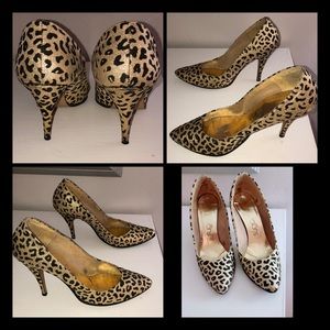 Vintage leopard pumps